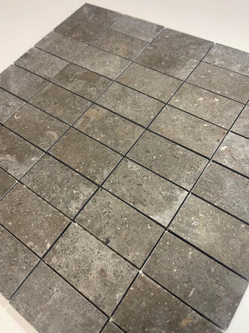 Nova Blue Limestone 1 1/4 X 2 1/4 Honed Stacked Mosaic Tile - Onlinetileshop.com
